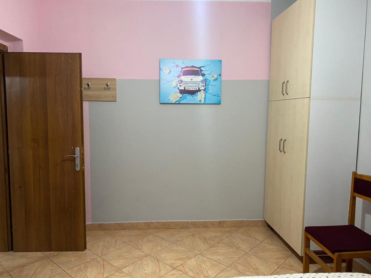 Guesthouse Sense Tirana Exterior photo
